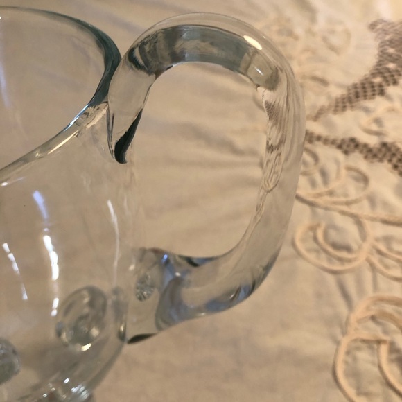 HUGE SALE! ROMANIA CRYSTAL CLEAR HANDCRAFTED 3-SCROLL FOOTED PITCHER 7.5” - Picture 6 of 9